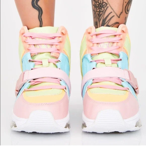 NEW YRU Qozmo Aiire Pastel Rainbow Light up High Top Sneakers 8